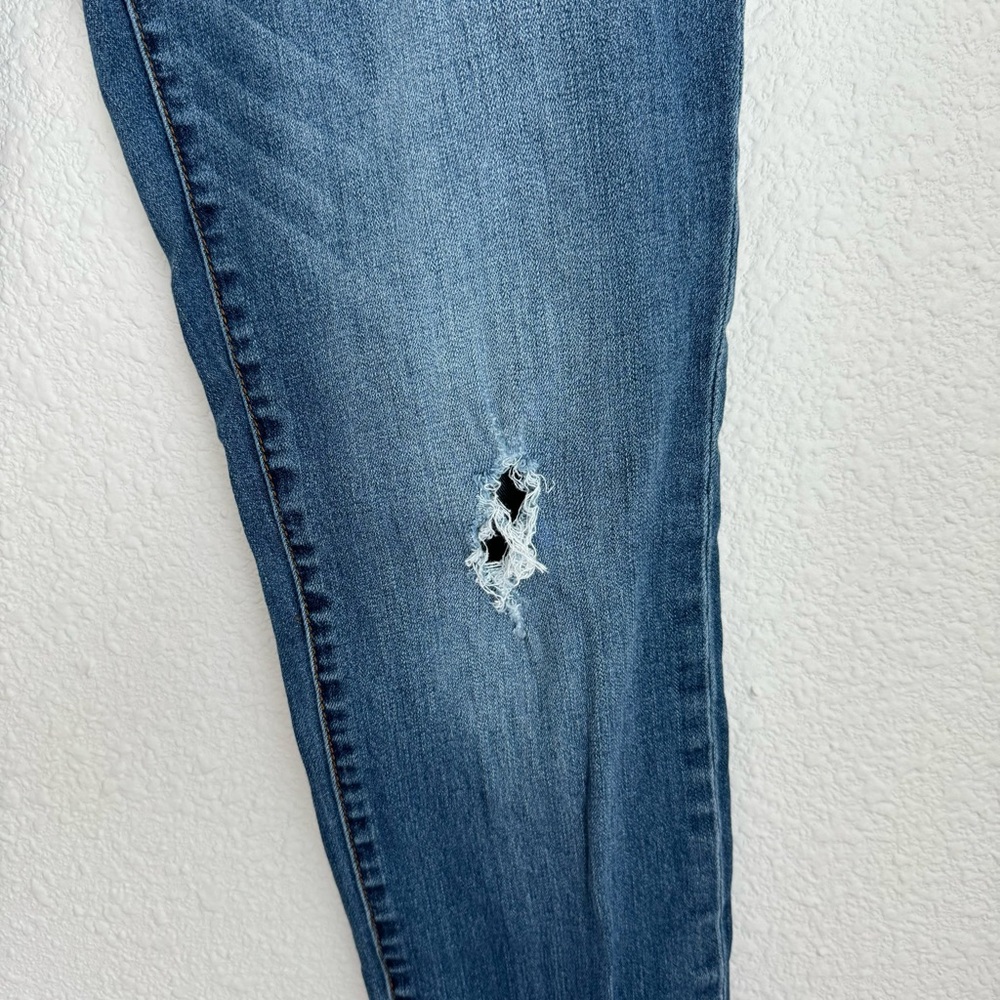 Kut From the Kloth blue distressed midrise cropped boyfriend jeans size 8 / 29 - Picture 5 of 7